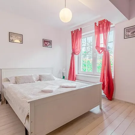 Apartment Opera Apart 2 Brasov